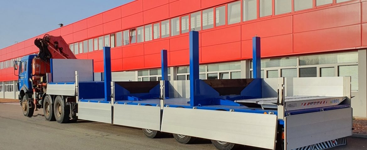 POLUPRIKOLICA ZA TRANSPORT RADNIH STROJEVA