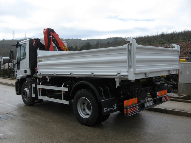 Palfinger dizalica PK 8500 i trostrani kiper TSK 65C za Eurokamion