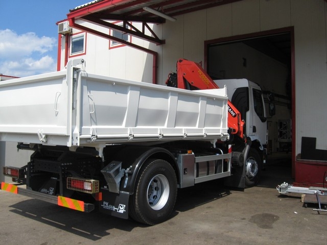 Trostrani kiper TK 115 i Palfinger dizalica PK 15500 za Volvo – Jona d.o.o.