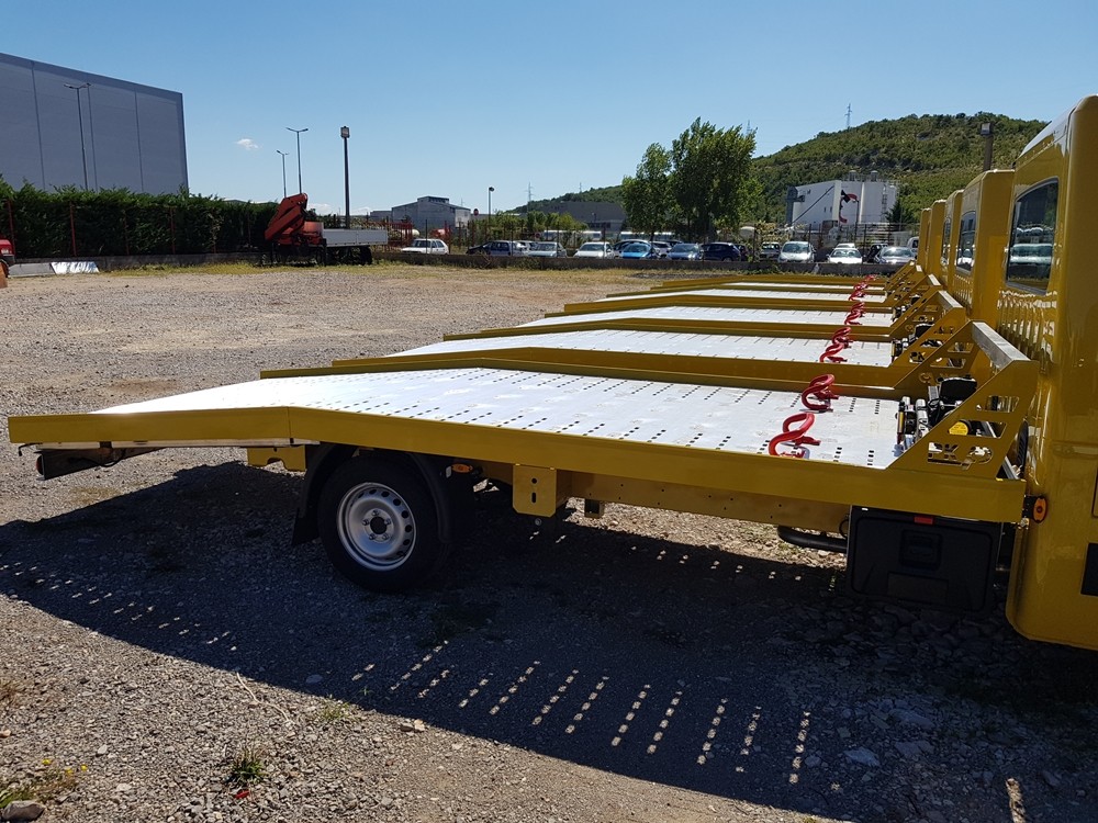 Aluminijska_fiksna_platforma_FP_35_vučna_služba