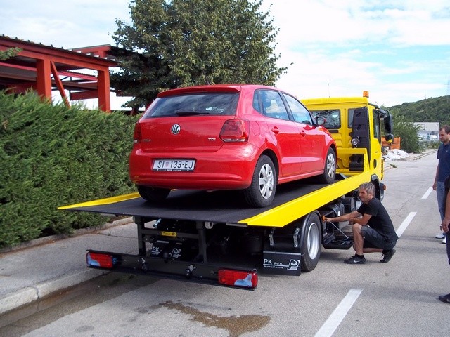 Hidraulično_klizna_platforma_HK_75_vučne_službe