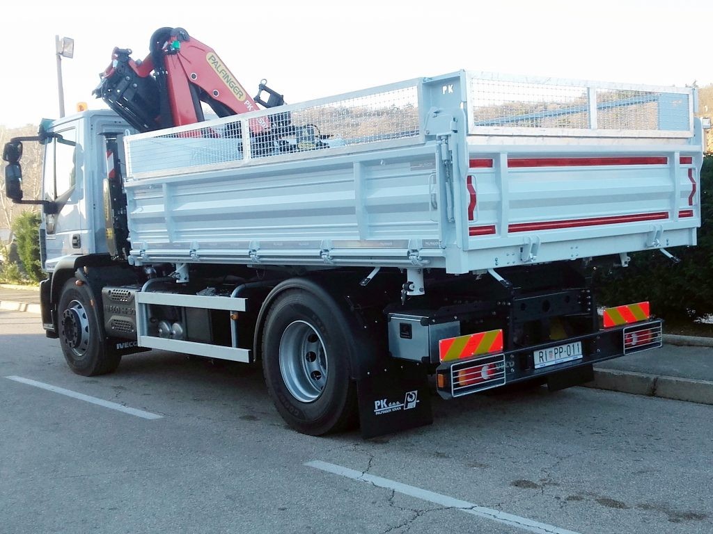 Komunalne_djelatnosti_Palfinger_dizalica_PK_14.501_SLD5_i_trostrani_kiper_TK_115