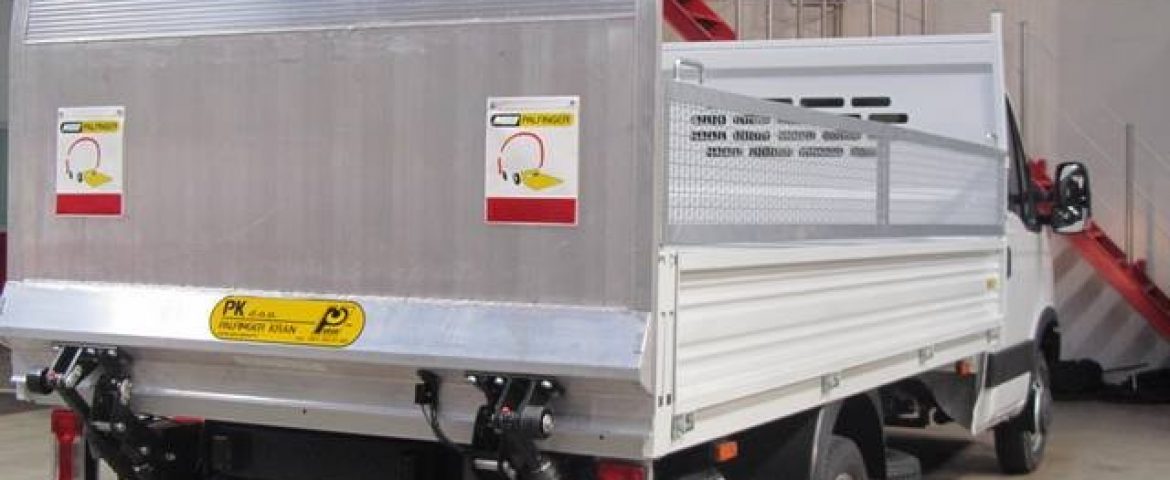 Palfinger utovarna rampa MBB 500 i tovarni sanduk za Daus – Vodovod i čistoća Sinj