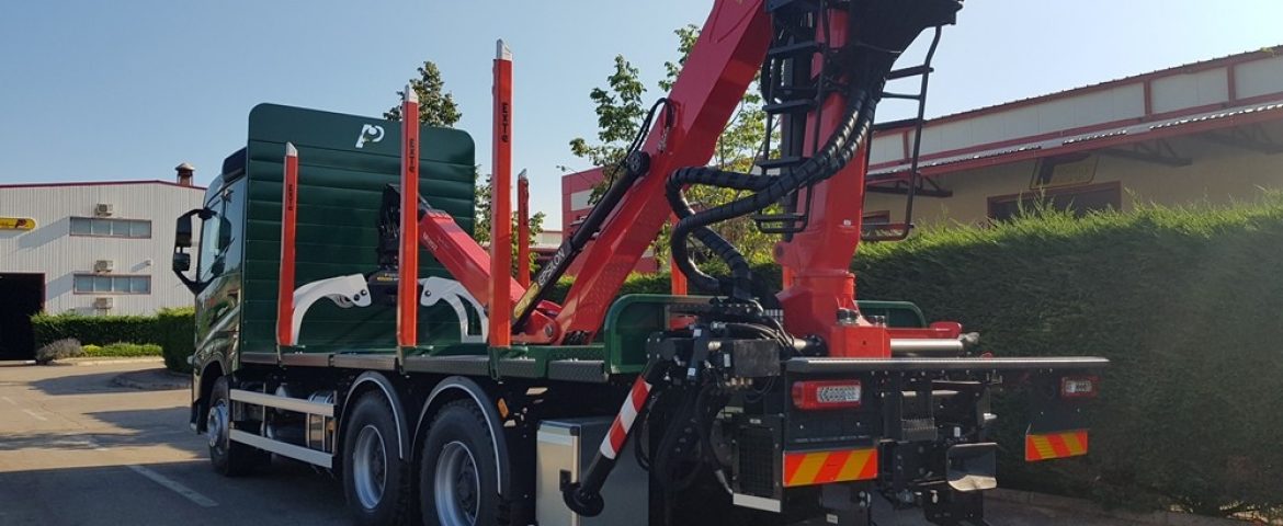 Šumarska nadogradnja s Palfinger Epsilon dizalicom M120Z96 i šumarskom platformom za Obrt za siječu i izvlačenje sortimenata Užar