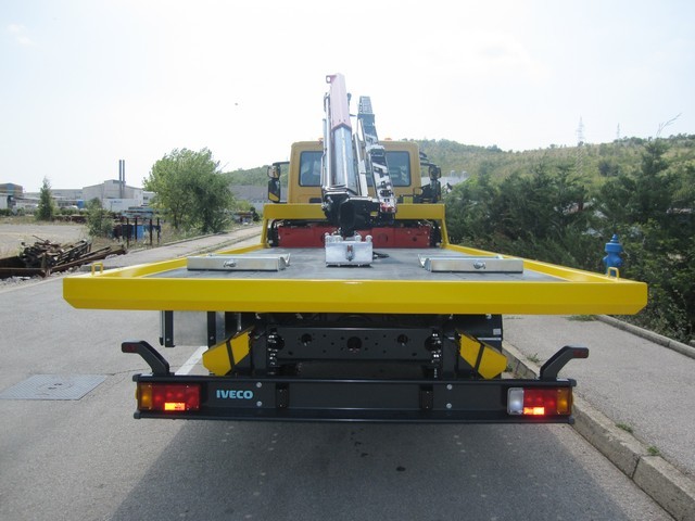 Palfinger_dizalica_PK_12000TB_i_fiksna_platforma_F_100_pauk_vozila