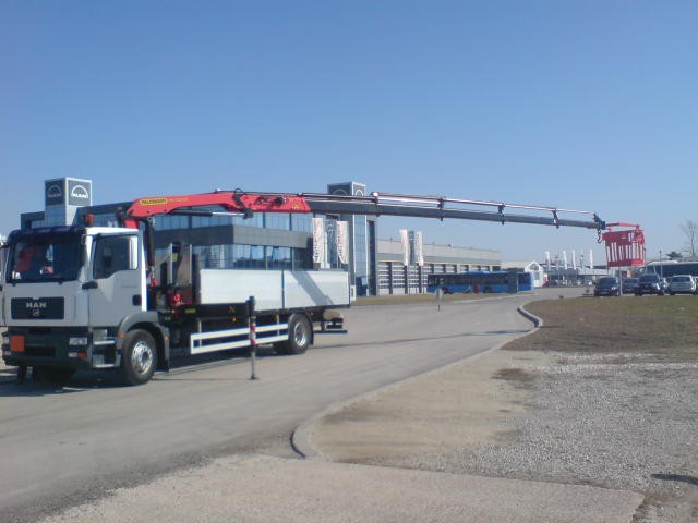 Palfinger_dizalica_PK_13002_s_radnom_košarom_PK_01