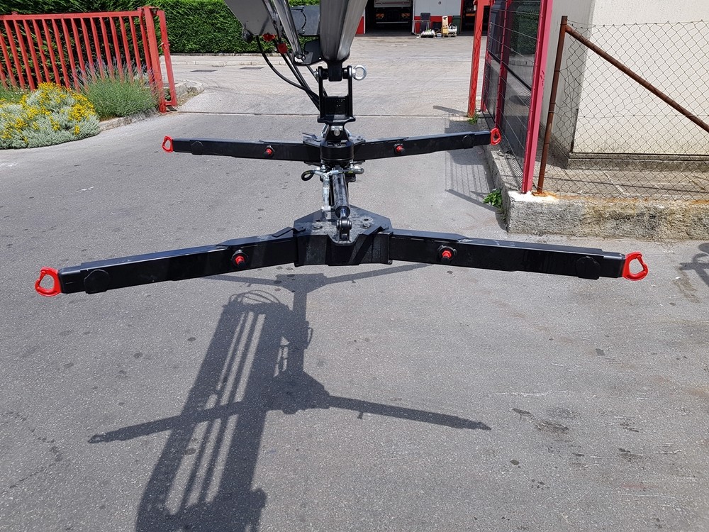 Palfinger_dizalica_PK_13500T_i_fiksna_platforma