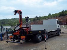 Palfinger_dizalica_PK_15500_i_tovarni_sanduk_kamionski_sanduci