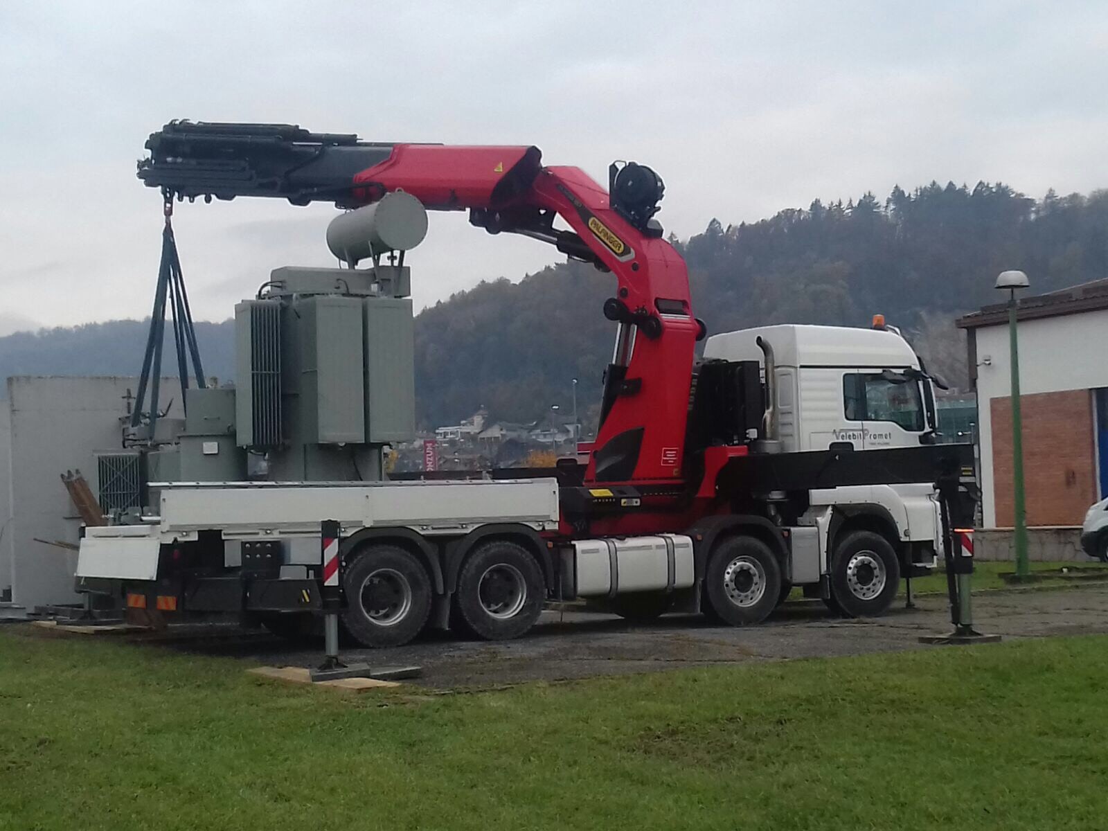 Palfinger dizalica PK 165.002 TEC 7 i sanduk za tvrtku Velebit Promet