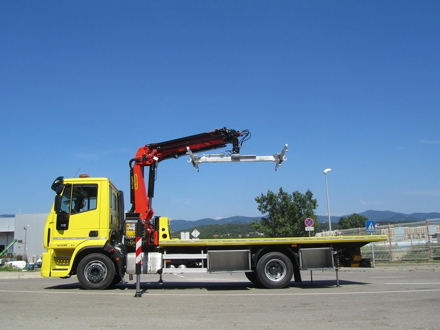 Palfinger dizalica PK 17500 i fiksna platforma F 100 za tvrtku Pula parking d.o.o.