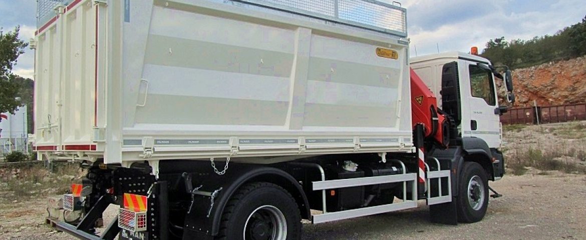 Palfinger dizalica PK 18500 i trostrani kiper TK 115 za tvrtku Hidroelektrana na Drini