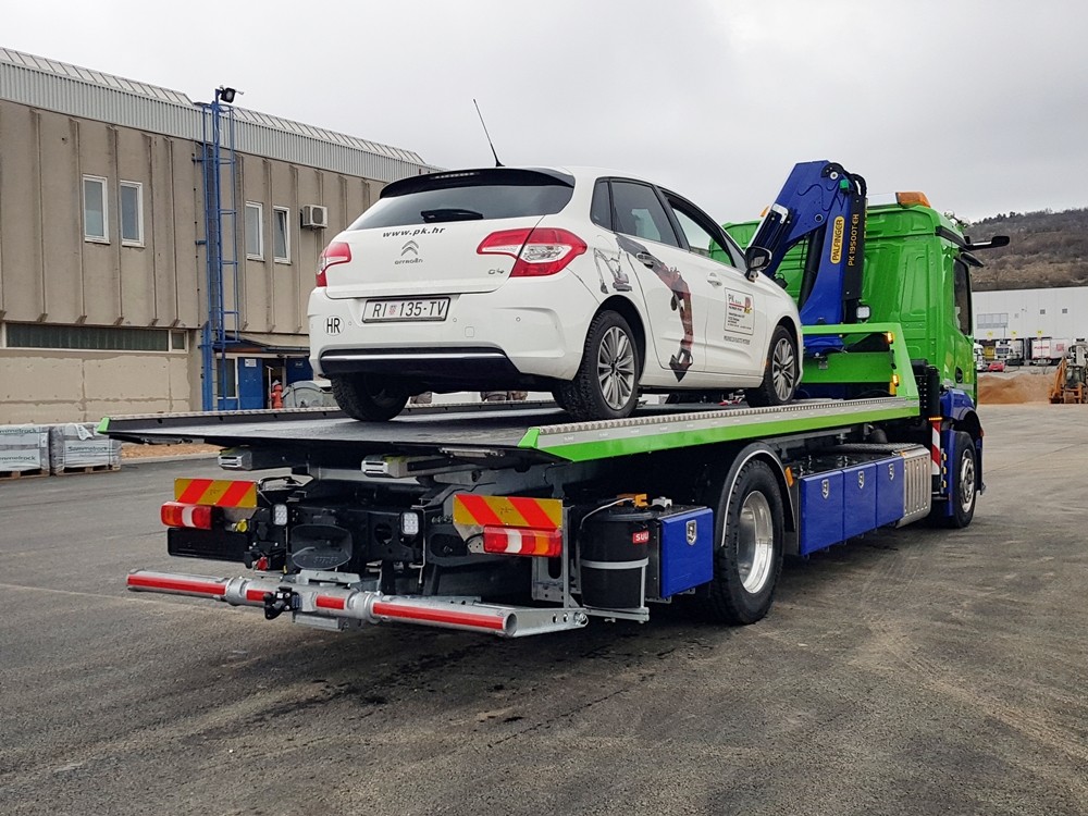Palfinger dizalica PK 19500T i hidraulično klizna platforma za PALFINGER GMBH