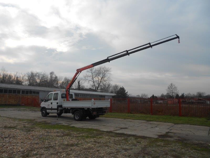 Palfinger dizalica PK 4200C i trostrani kiper TK 35-3.1 za JKP Put Novi Sad