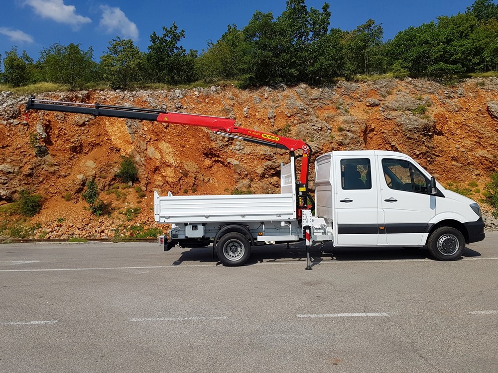 Palfinger dizalica PK 4200 i trostrani kiper TK 10 za tvrtku Elektroobnova