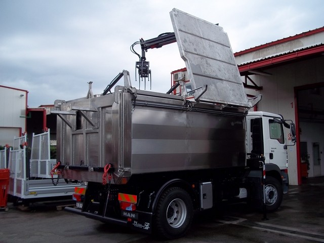 Palfinger dizalica PK 6500 i stražnji kiper SK 115 za tvrtku Agroproteinka