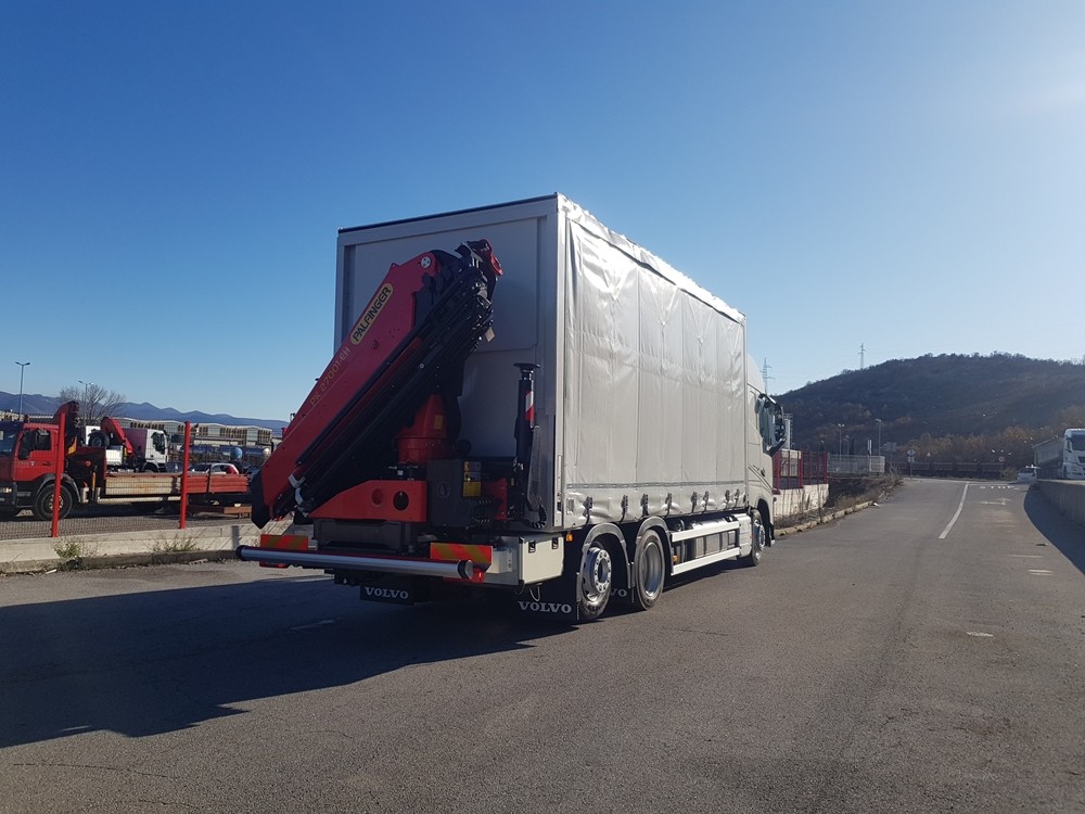 Palfinger_dizalicom_PK_27001_EH_i_fiksna_platforma