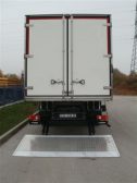 Palfinger_utovarna_rampa_MBB_1000K_prehrambena_industrija