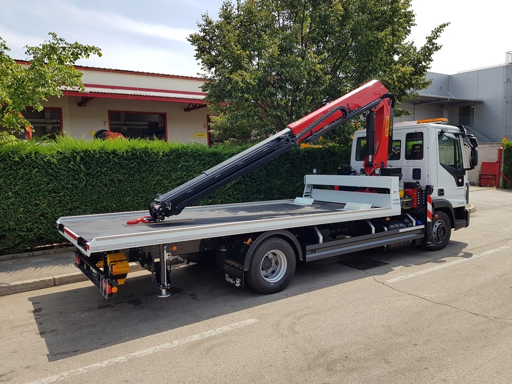 Pauk vozilo s Palfinger dizalicom PK 17500 T C za tvrtku Obala i lučice d.o.o.