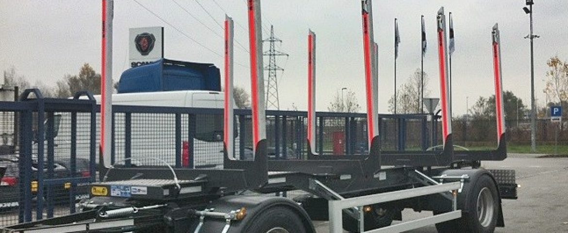 Šumarska nadogradnja s Palfinger Epsilon dizalicom M110L80 i šumarska prikolica PSM 200 za tvrtku Autoprijevoznik Stjepan Šop