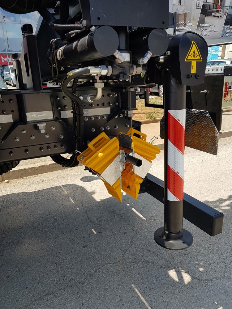 Šumarska_nadogradnja_s_Palfinger_Epsilon_dizalicom_M12Z105_šumarstvo