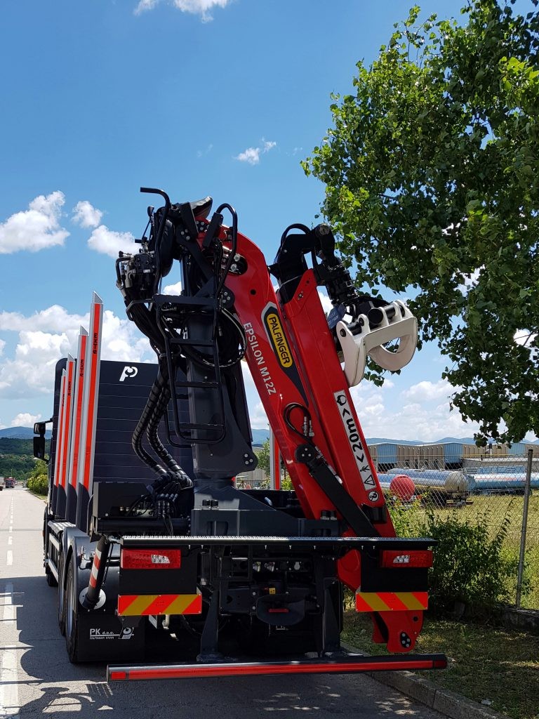 Šumarska_nadogradnja_s_Palfinger_Epsilon_dizalicom_M12Z83_šumarstvo