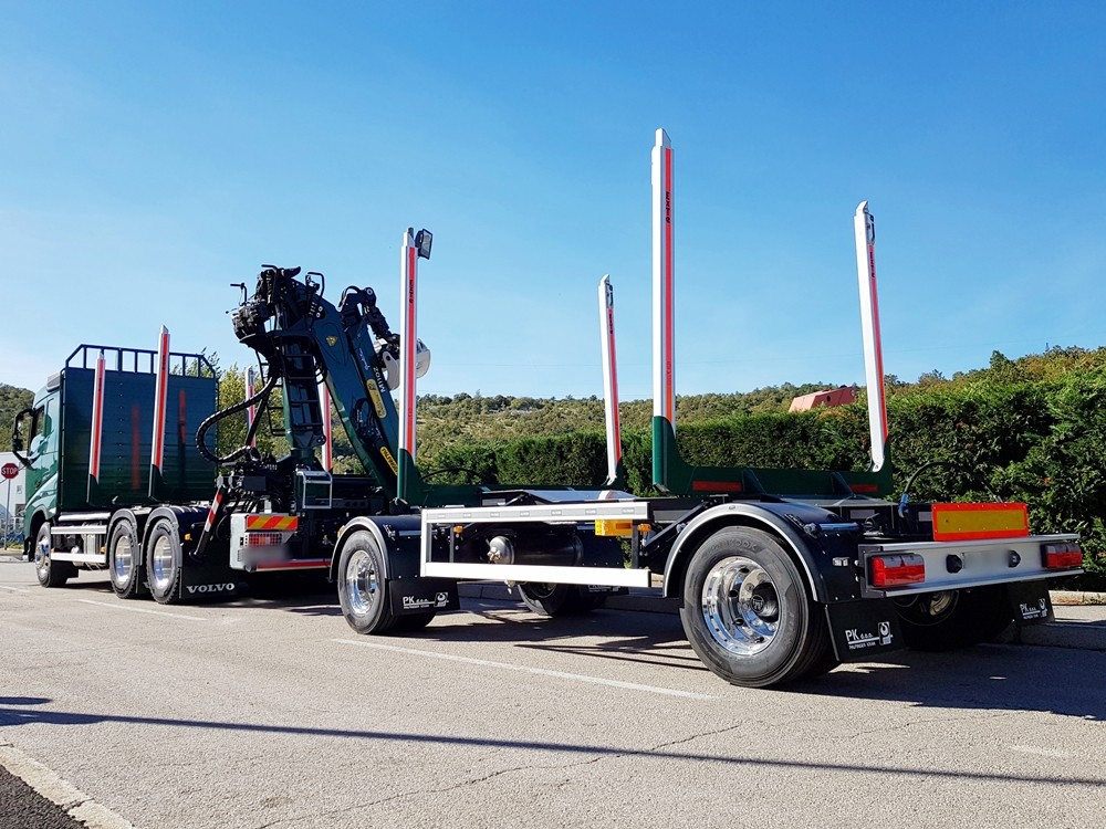 Šumarska platforma s Palfinger Epsilon dizalicom M110Z79 i šumarska prikolica PSM 180 za UPTO Benšak