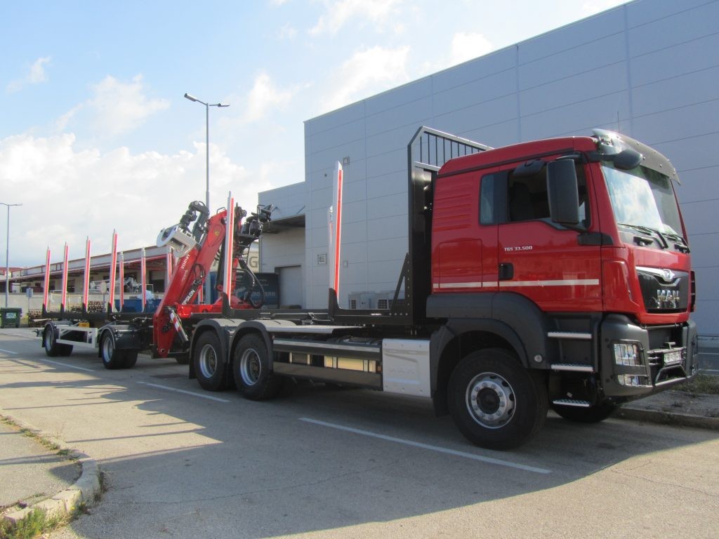 Šumarska_platforma_s_Palfinger_Epsilon_dizalicom_M120Z_i_šumarska_prikolica_PSM_200