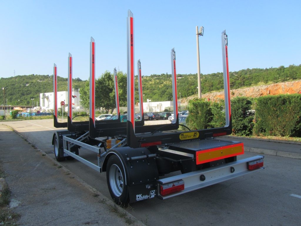 Šumarska_platforma_s_Palfinger_Epsilon_dizalicom_M120Z_i_šumarska_prikolica_PSM_200