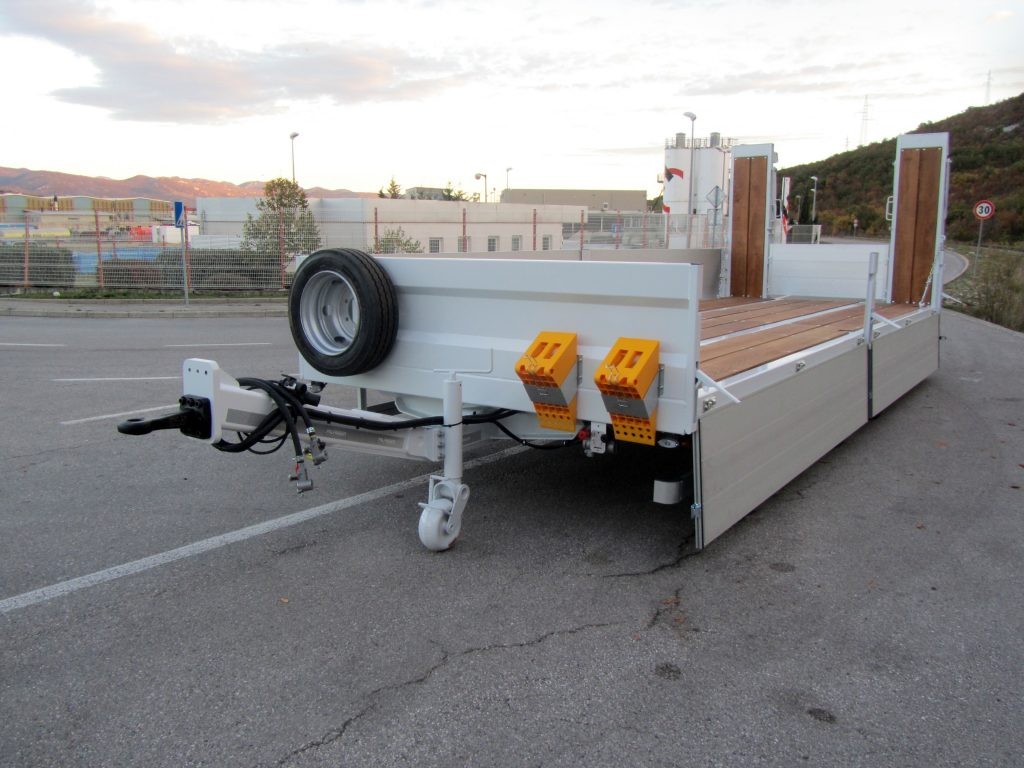 Tandem_prikolica_za_transport_radnih_strojeva_PRT_140