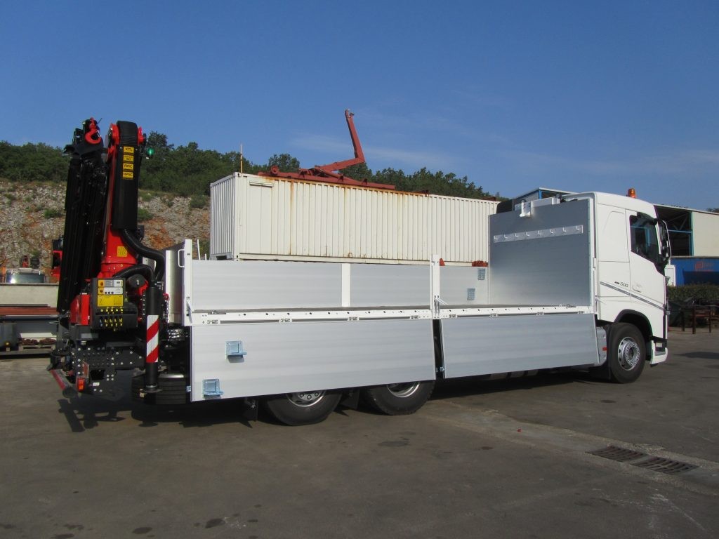 građevinarstvo_Palfinger_dizalica_PK_30002_i_tovarni_sanduk