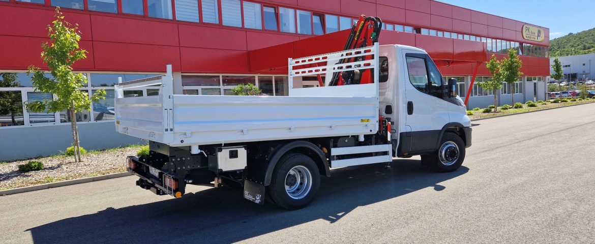 Kiper s Palfinger dizalicom PC 3800 za KU Cres Lošinj
