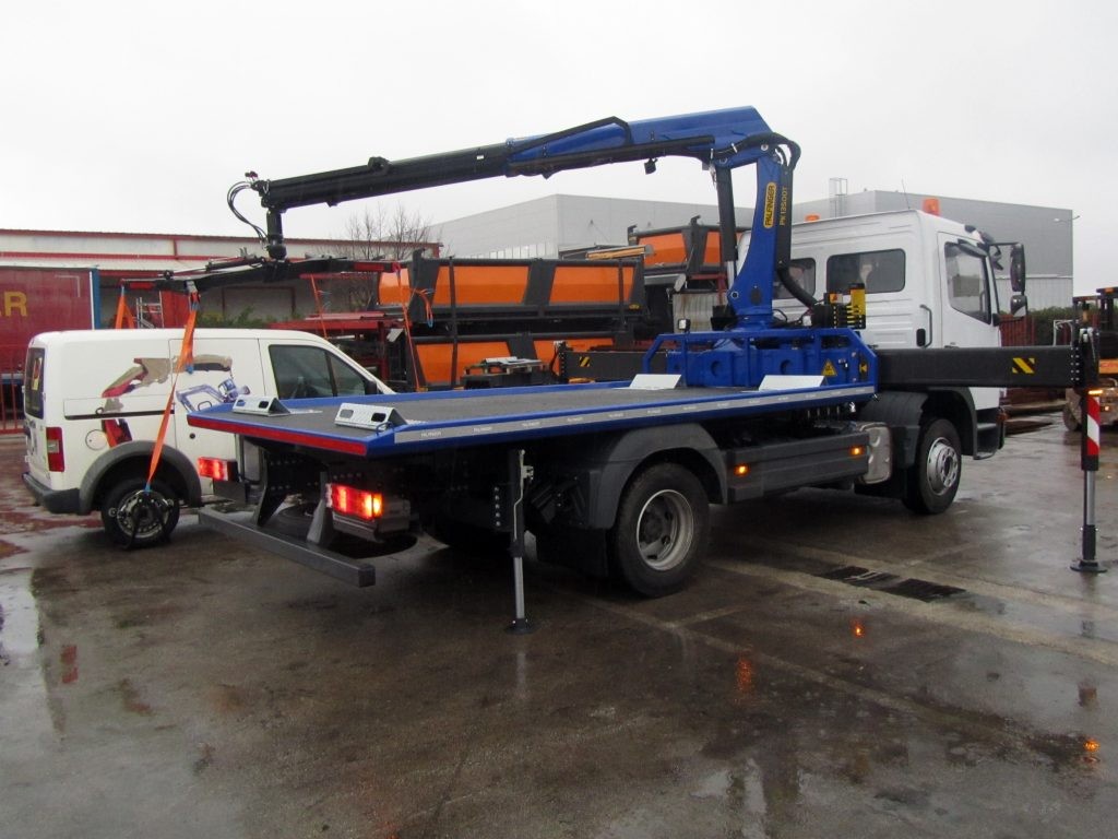 pauk_službe_Palfinger_dizalica_PK_13500_T_i_fiksna_platforma_pauk_vozila