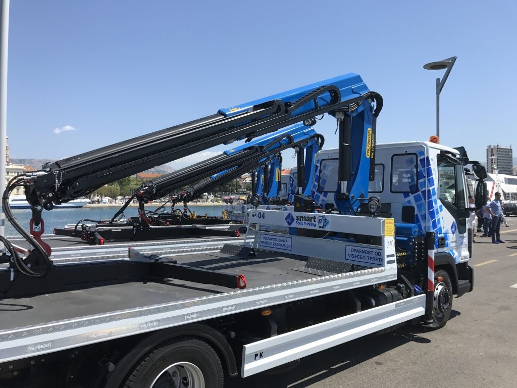 Palfinger dizalica PK 17500T i utovarna platforma F 100 za tvrtku Split parking