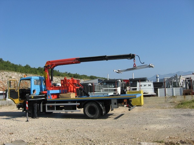 Palfinger_dizalica_PK_12000T_i_fiksna_platforma_F_120_pauk_vozila