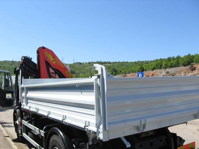 Palfinger_dizalica_PK_12000_i_Trostrani_kiper_TK_115_kiperski_sanduci