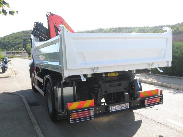 Palfinger_dizalica_PK_15500_i_Trostrani_kiper_TK_115_kiperski_sanduci