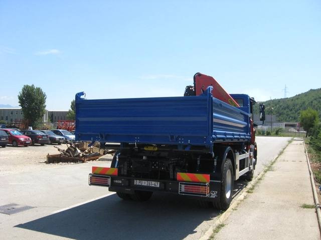 Palfinger_dizalica_PK_15500_i_Trostrani_kiper_TK_95_kiperski_sanduci