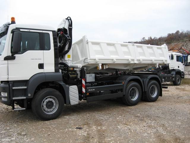 Palfinger_dizalica_PK_21500_i_Trostrani_kiper_TK_160_kiperski_sanduci