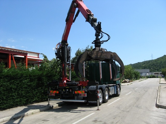 Šumarska_nadogradnja_s_Palfinger_Epsilon_dizalicom_M110Z_šumarstvo_3